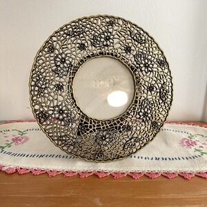 Cynthia Rowley Antiqued Gold Tone Floral Openwork Round Picture Frame Photo 3"